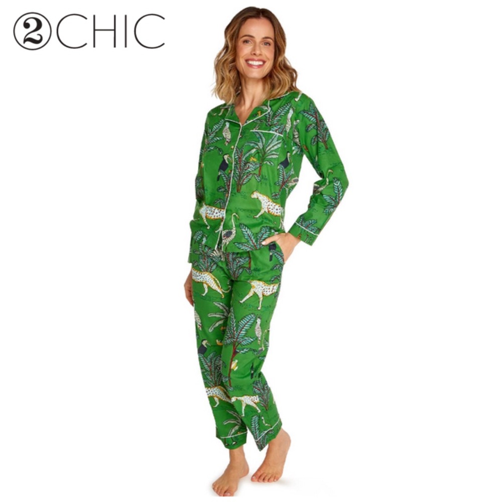 2 Chic Sleepy Time Happy Tropical Island Motif Pajama Set
